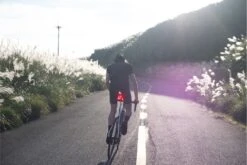 Eclairage Recon TL 200 9 Eclairage Recon TL 200 -Magasin De Vélos DSCF8379